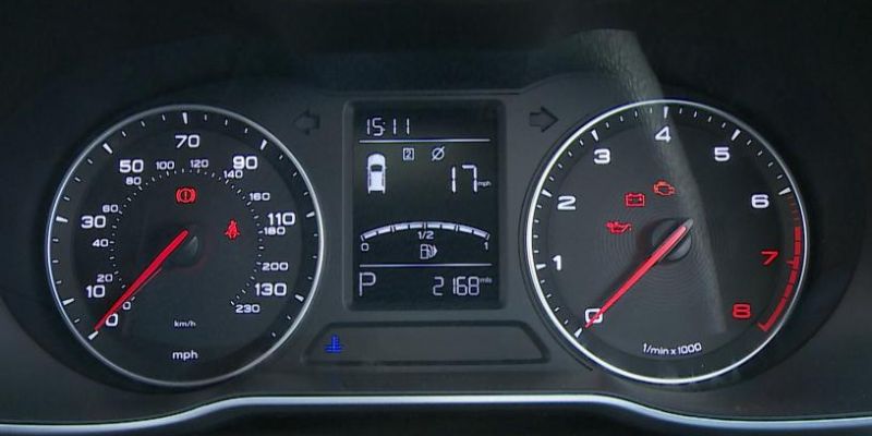 MG ZS Hatchback Review 2023 interior
